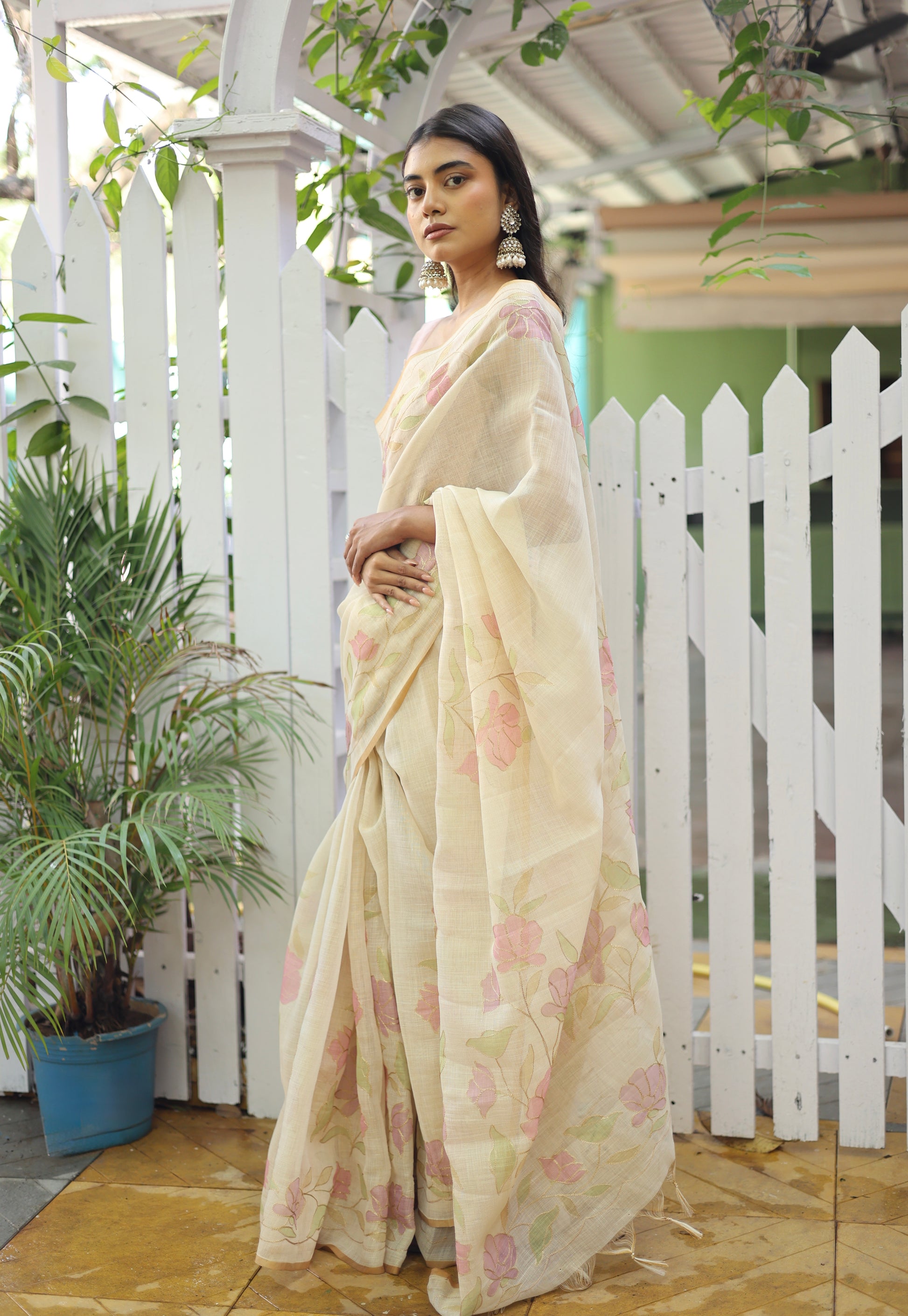 Tissue Linen Saree with Hand-Painted Florals & Delicate Aari Work- white/pink