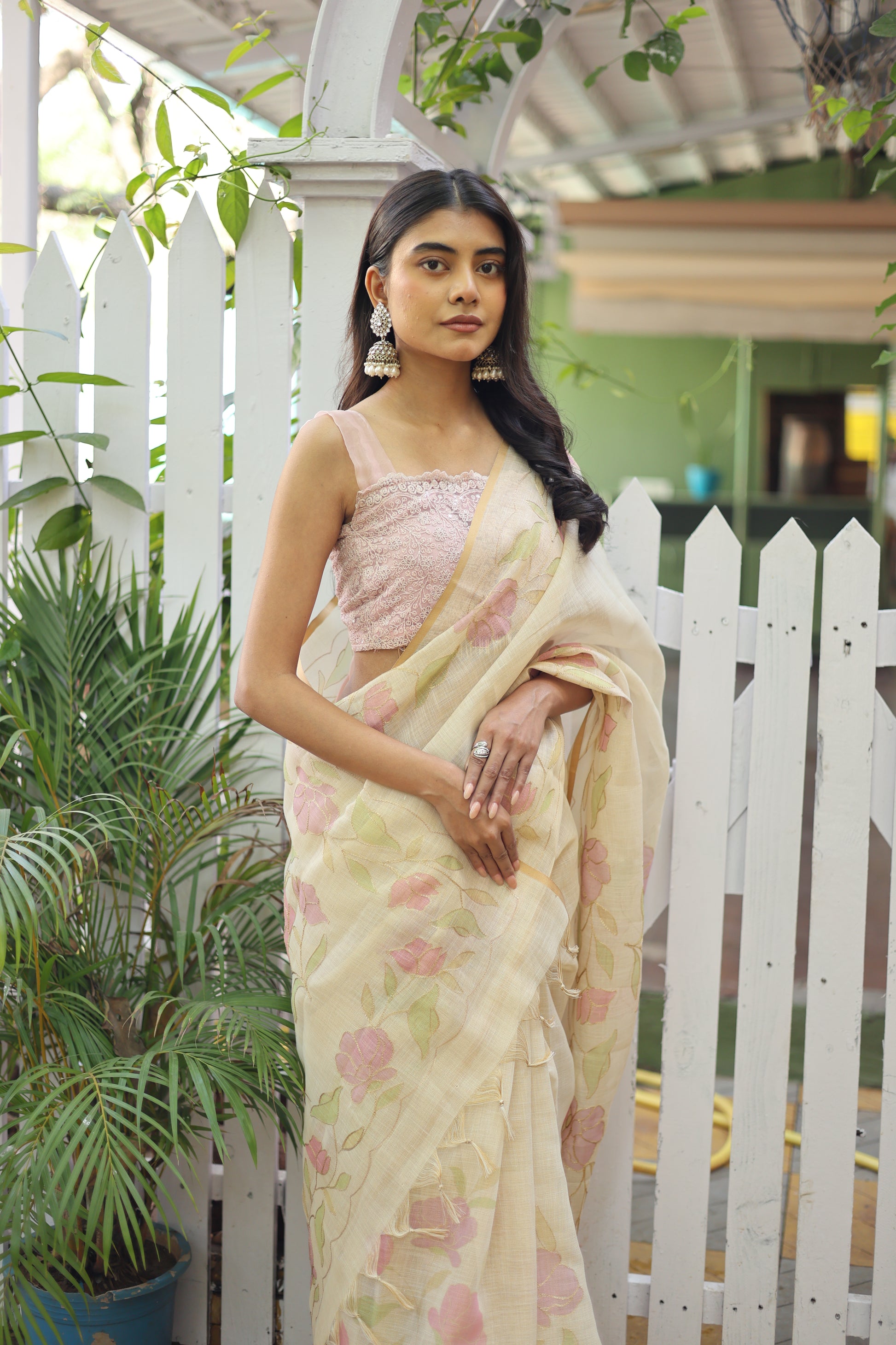 Tissue Linen Saree with Hand-Painted Florals & Delicate Aari Work- white/pink