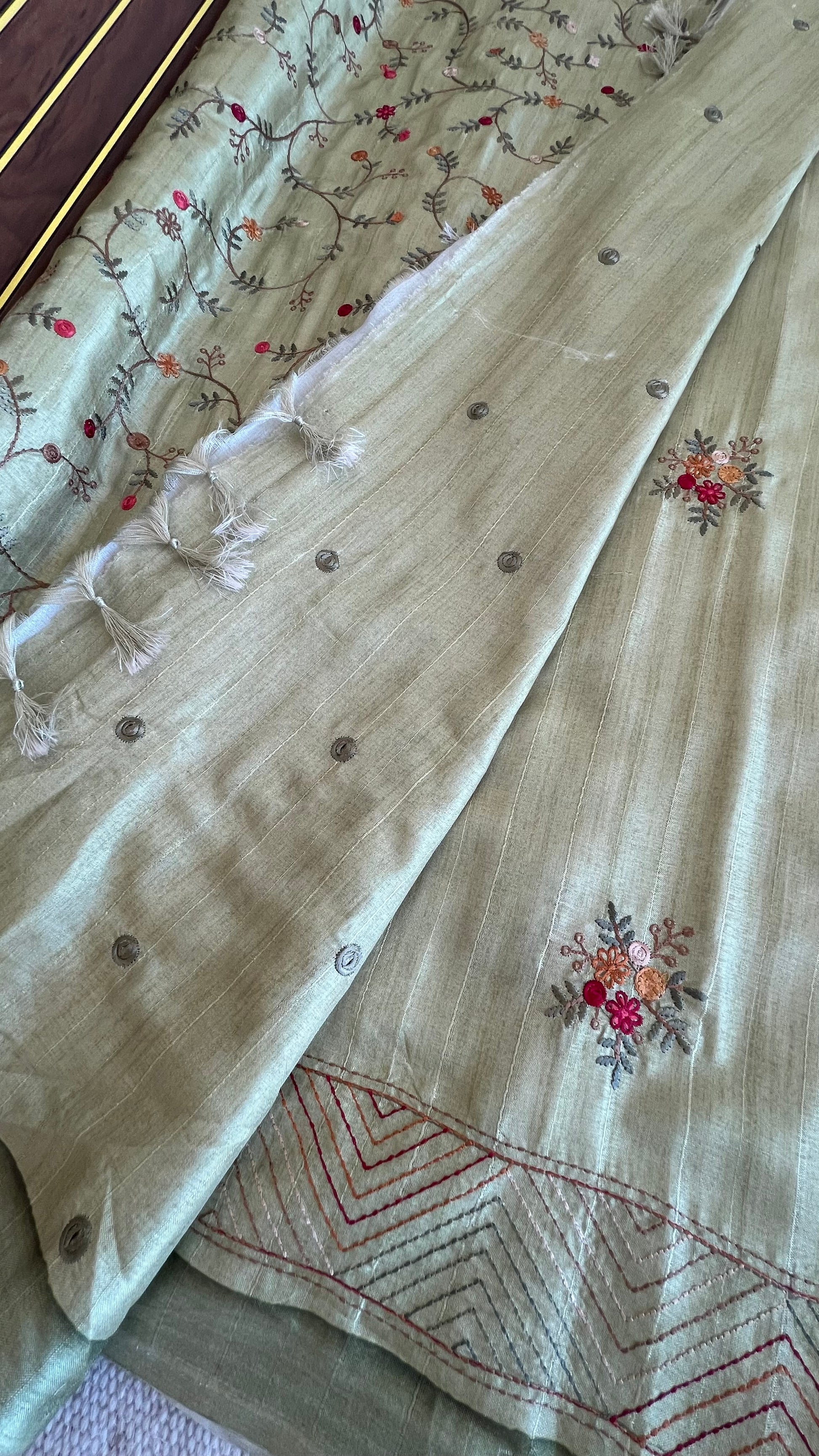 Tussar Saree with Thread Embroidery- green